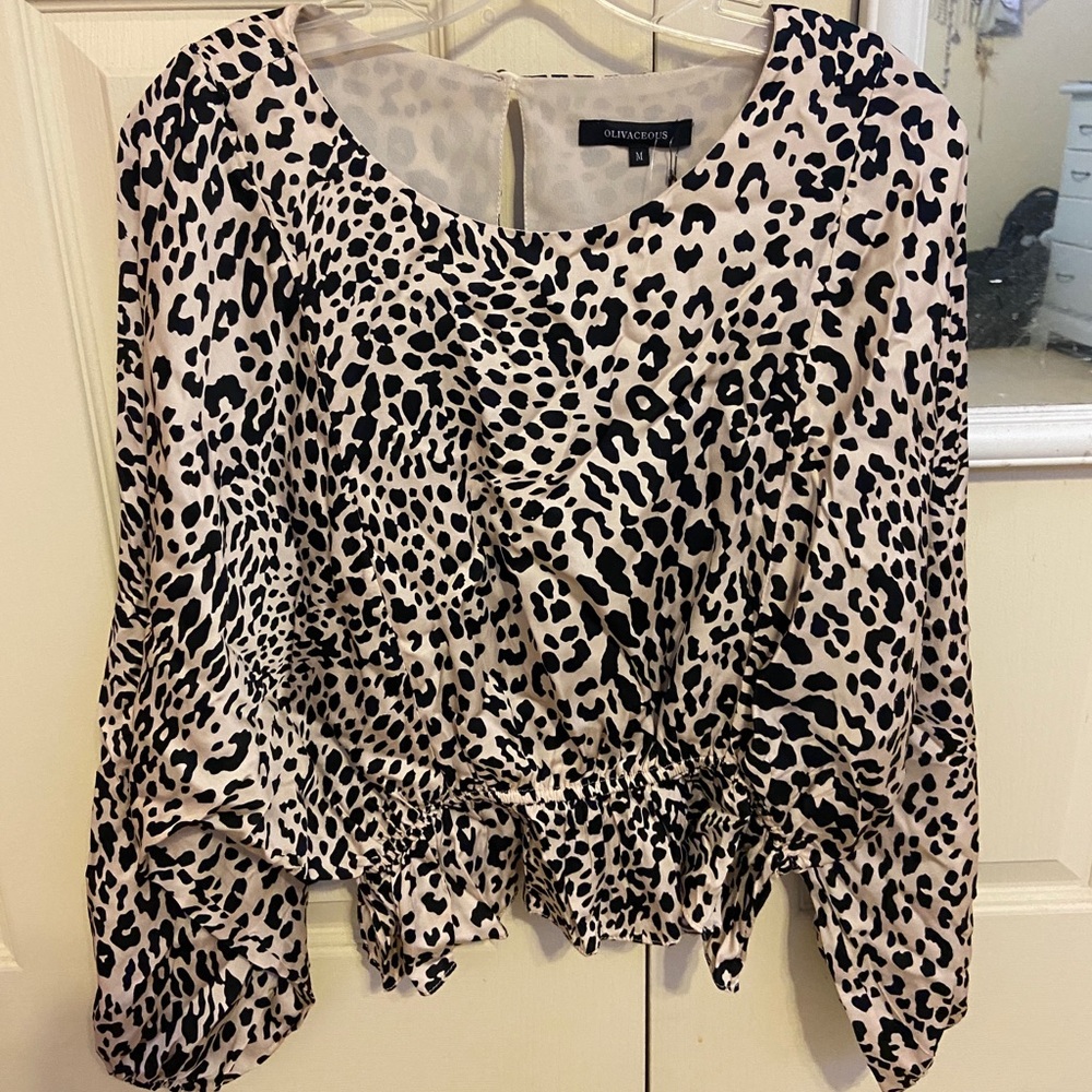 NWT size medium leopard blouse
